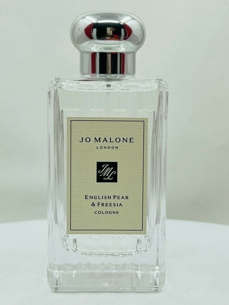 Abercrombie
& Fitch
NEW YORK